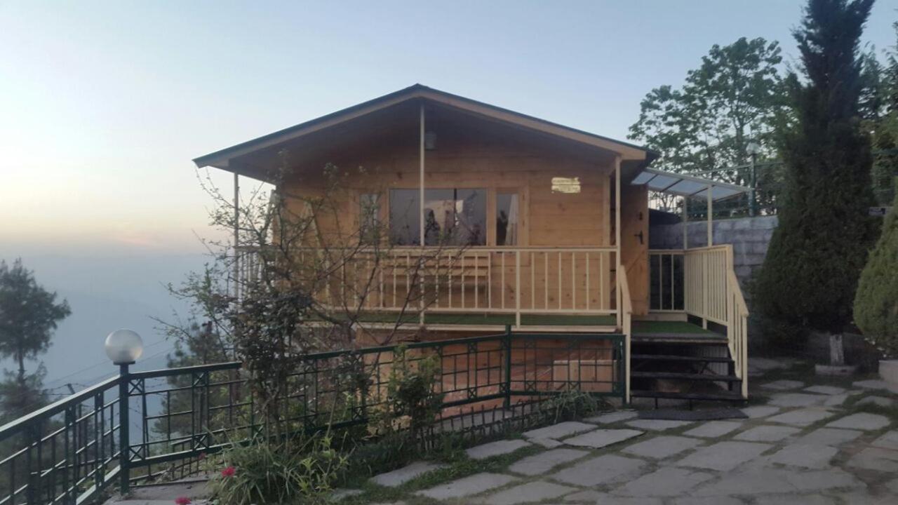Snow King Retreat: Himalayan Views & Mountain Luxury 4* Kufri