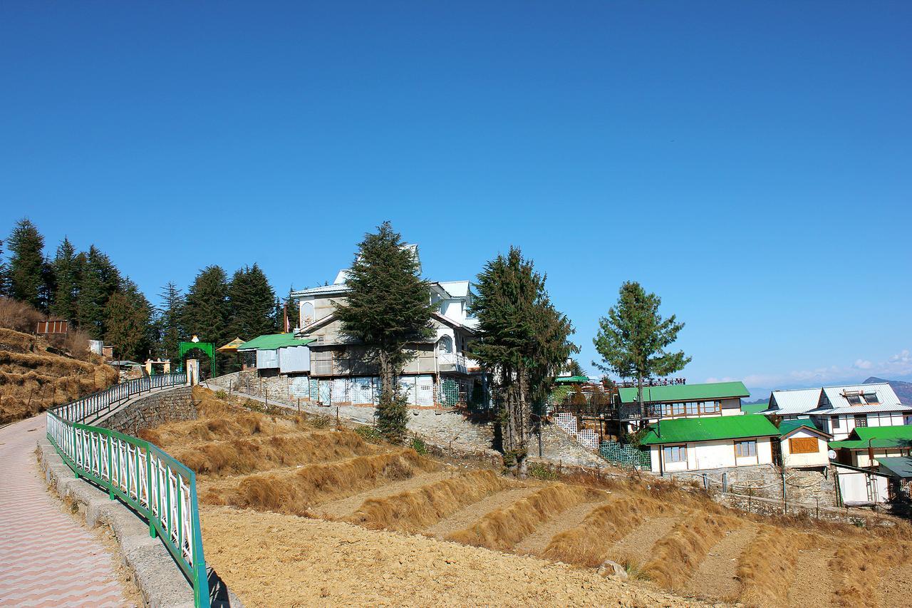 Snow King Retreat: Himalayan Views & Mountain Luxury Hotel