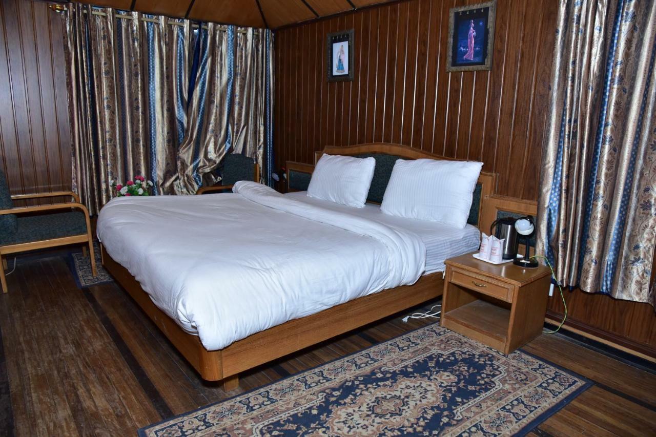 Hotel Snow King Retreat: Himalayan Views & Mountain Luxury Kufri