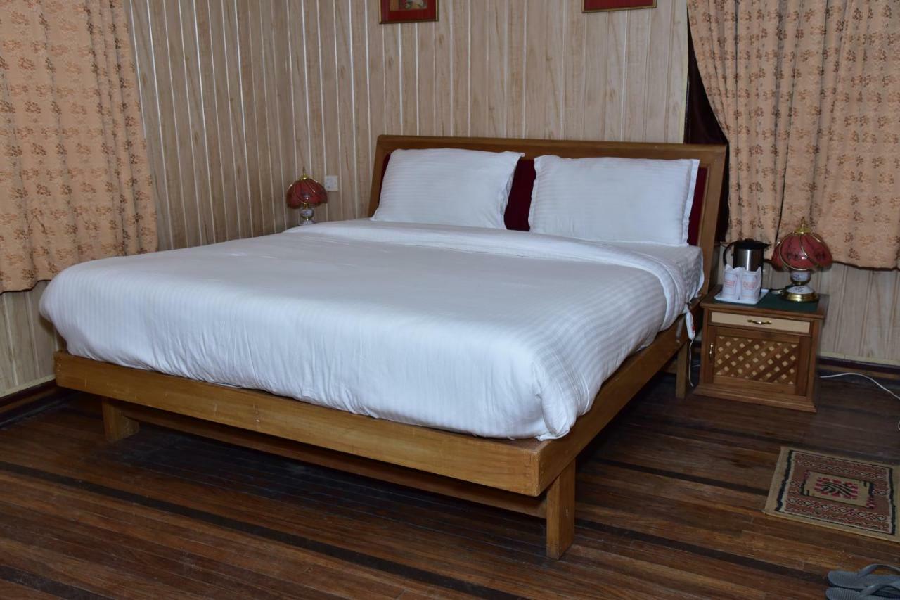 Hotel Snow King Retreat: Himalayan Views & Mountain Luxury Kufri