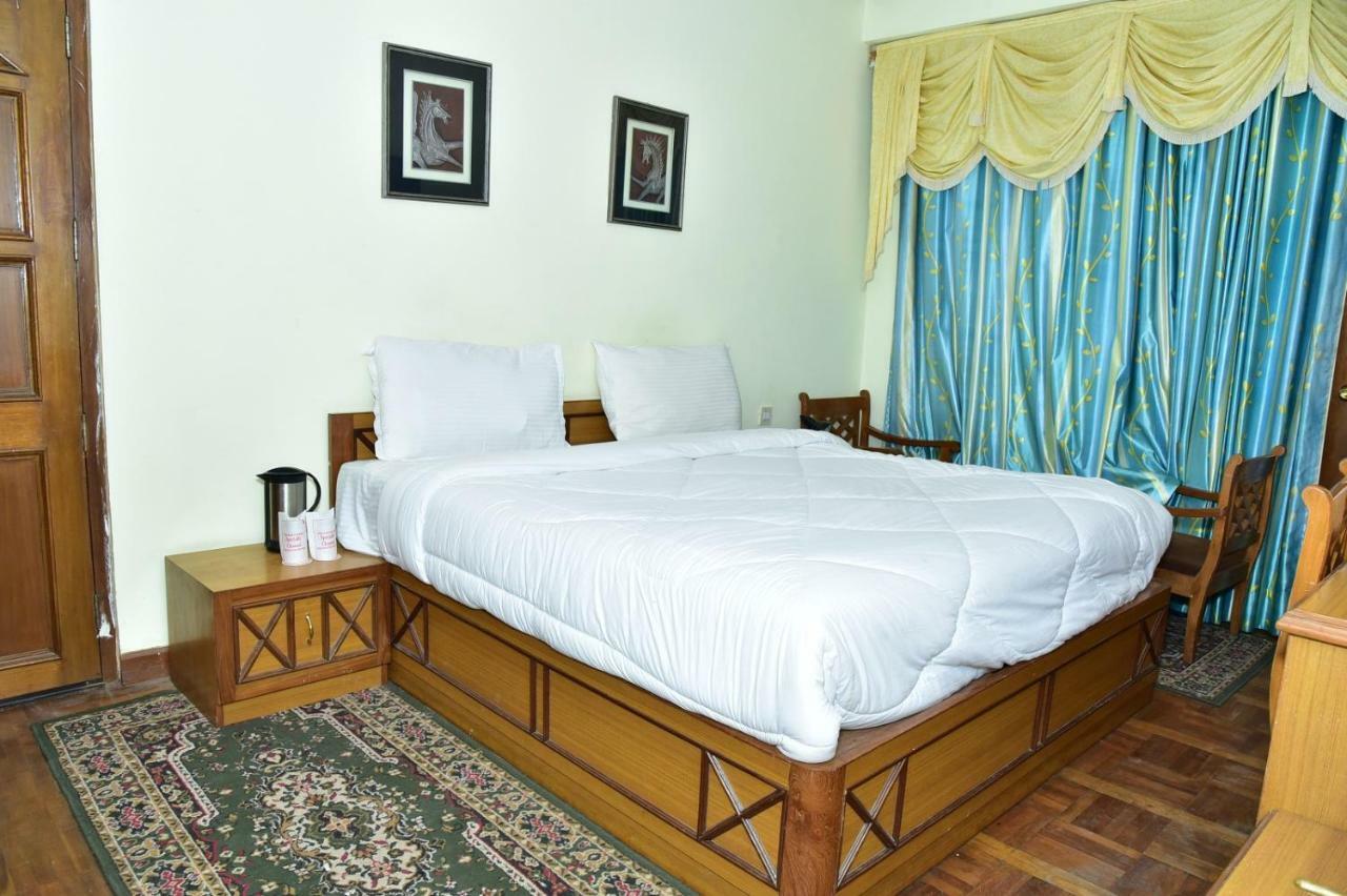 Snow King Retreat: Himalayan Views & Mountain Luxury 4* Kufri