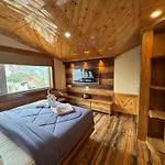Attic Cozy Retreat By High Rise Inn Kufri