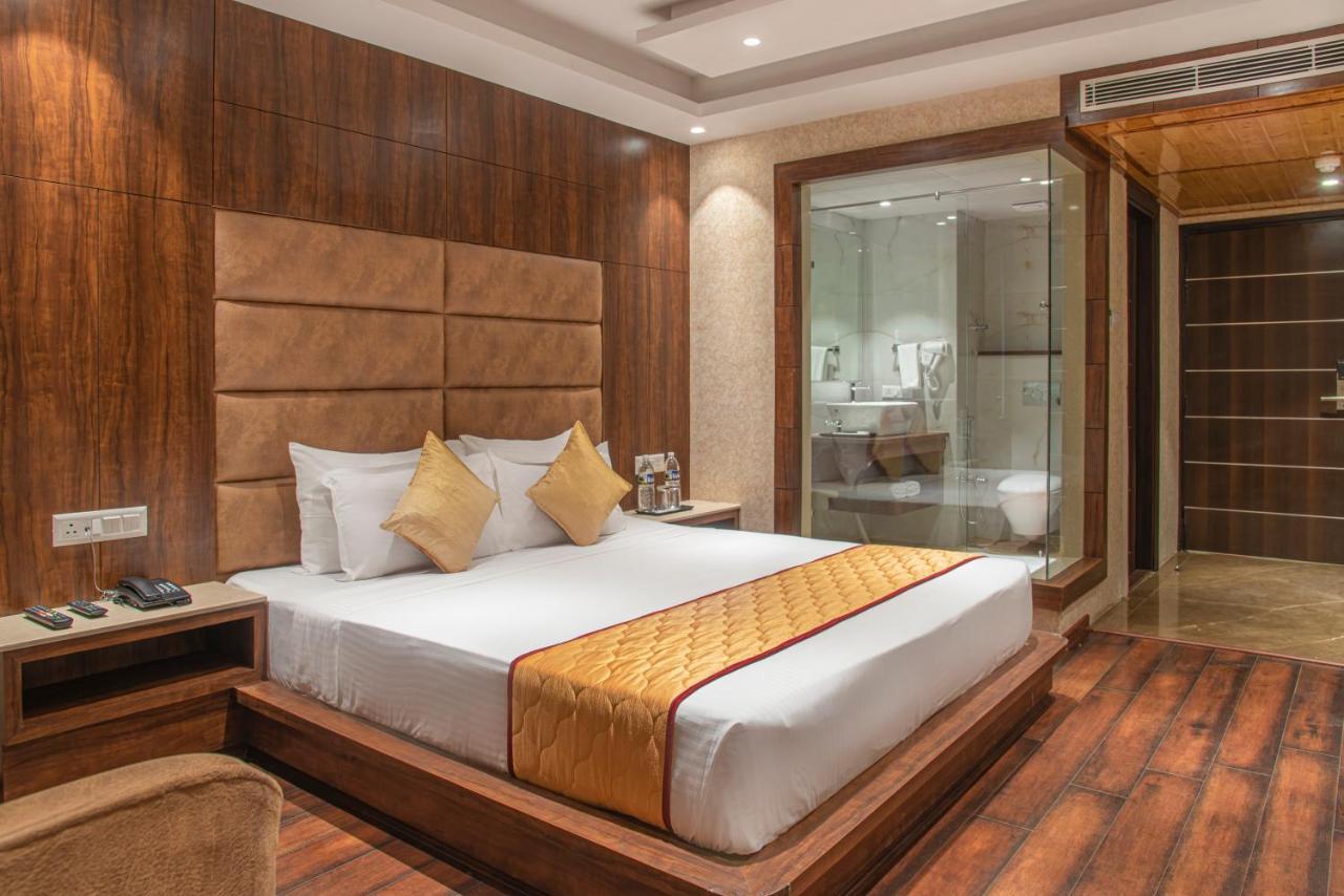 Pandora Hotel 3*
