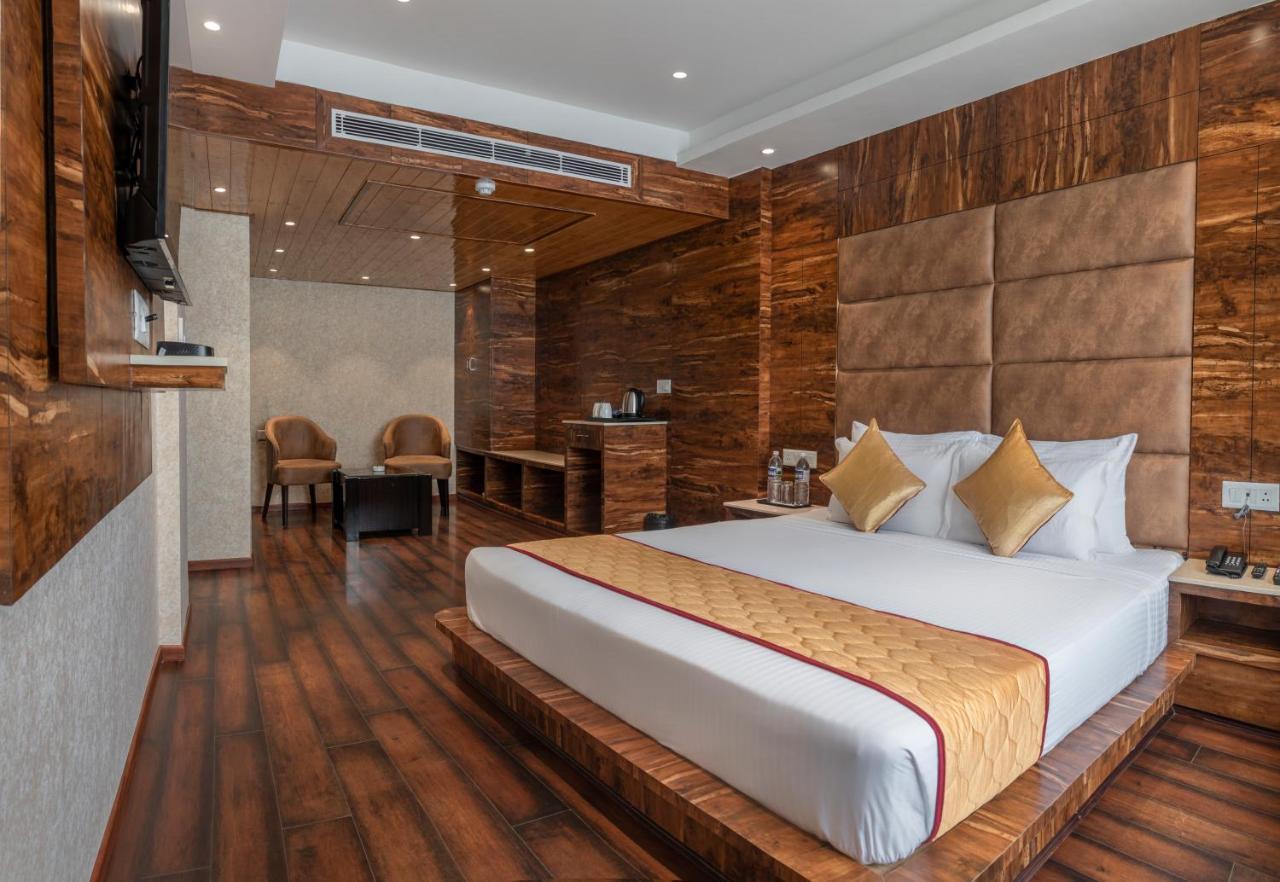 Pandora Hotel
