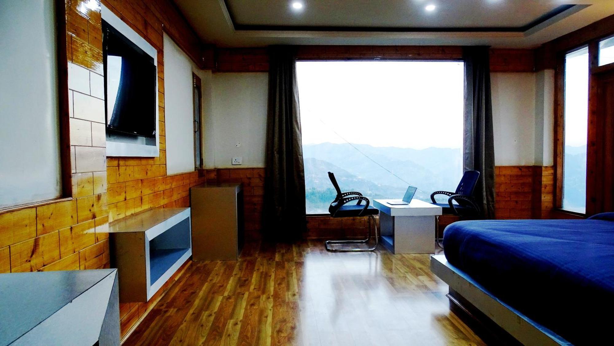 Humble S H I M L A With Lawn And Amazing View Homestay *