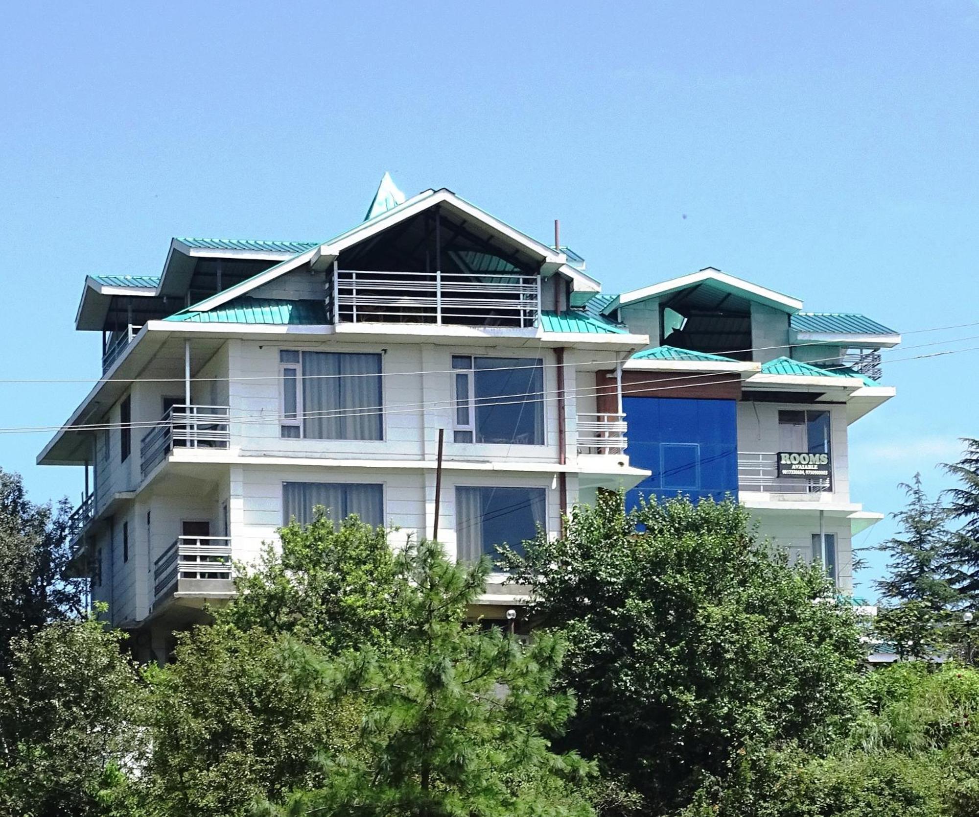 Humble S H I M L A With Lawn And Amazing View Homestay *