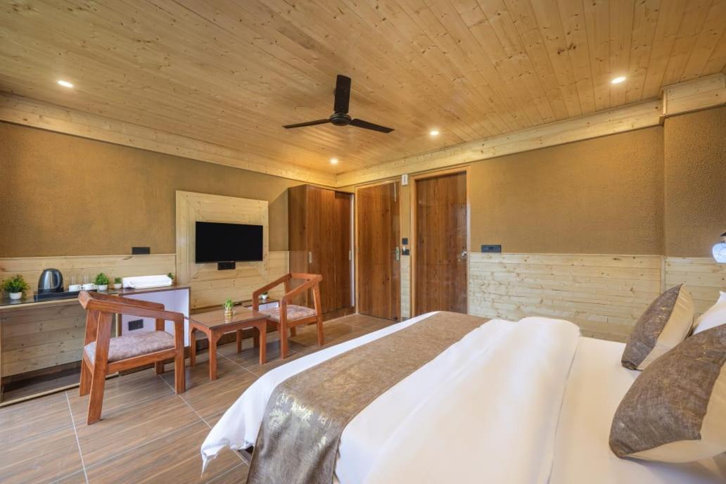 The Tranquility Retreat I Vacations I Conference I Mice I Family Events I Open Air Terrace I Sky Bonfire I By Exotic Kufri