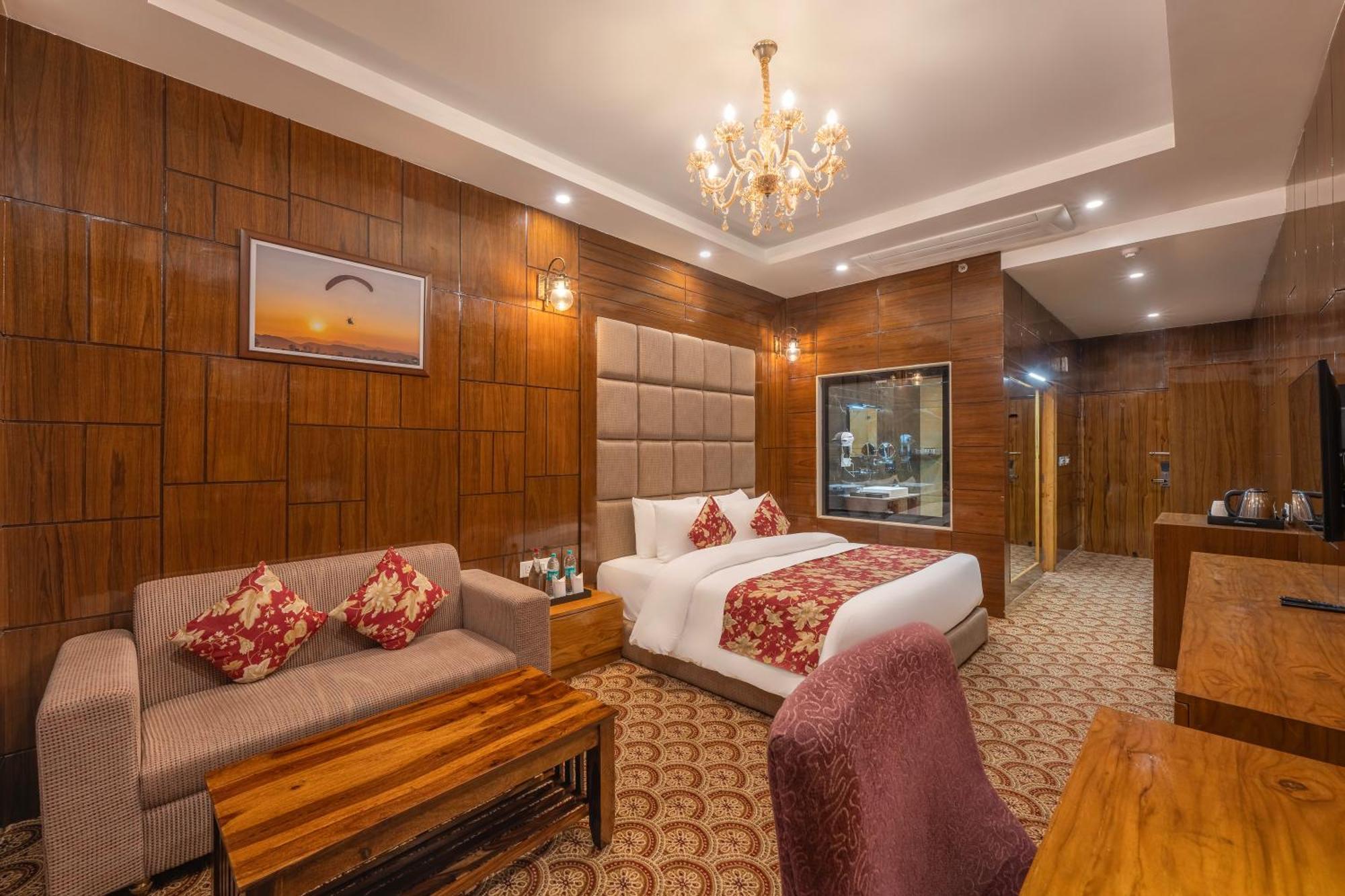 Hotel Kc Vilaas Kufri