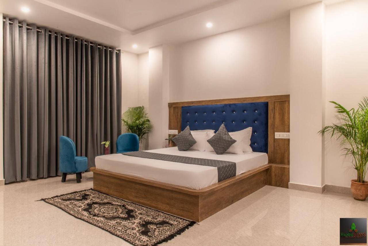 Hotel Mountain View By Charvi