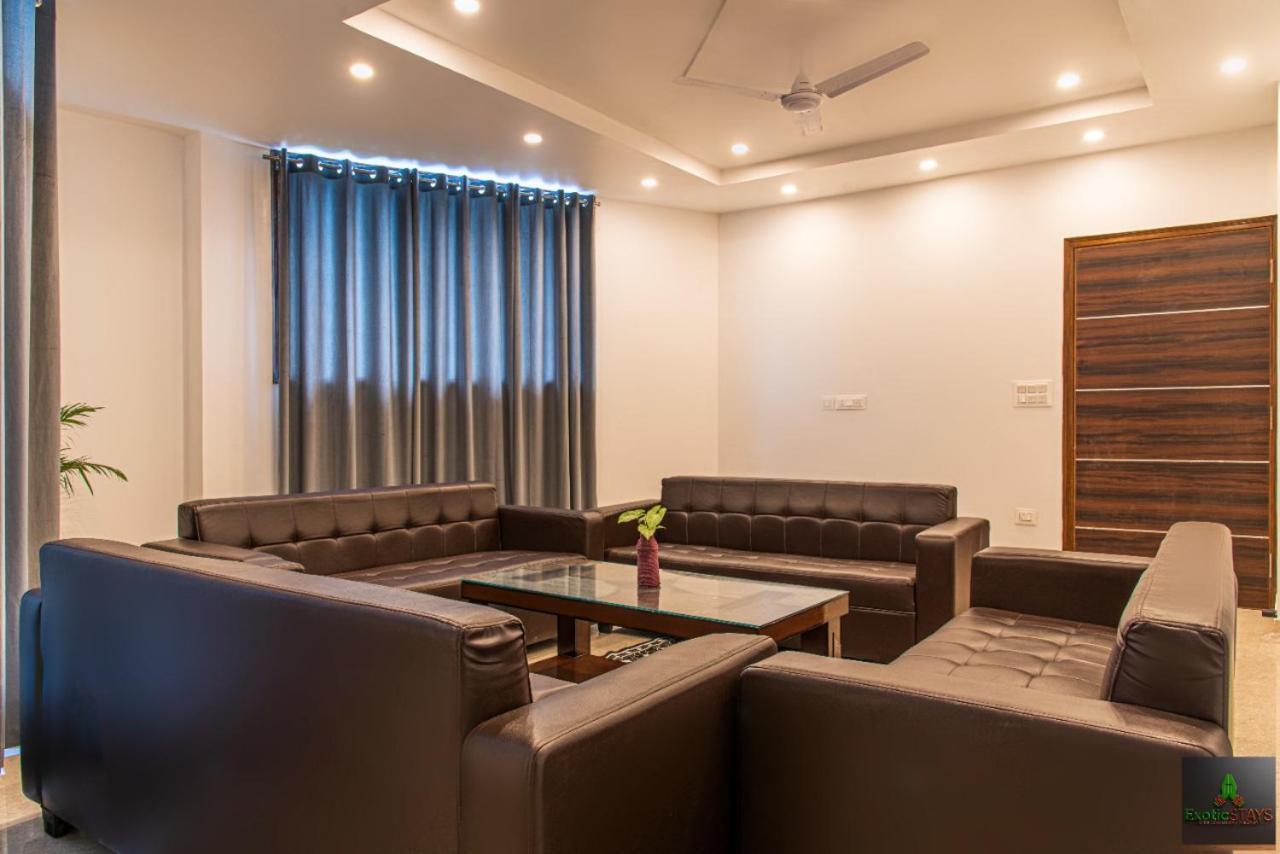 Connection With Hills Or Mountains L Memorable With Exoticstays Hotel Kufri