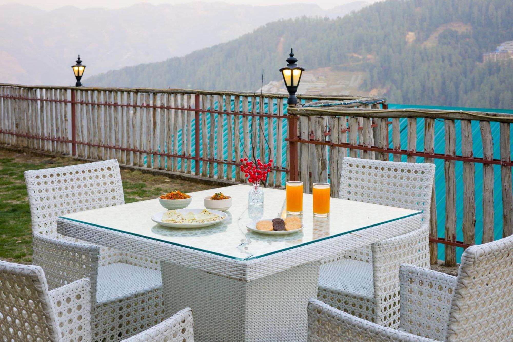 Villa Alaya Luuma Luxury Hillside 5-bhk Amidst Pines With Garden, Balcony & Lounge *