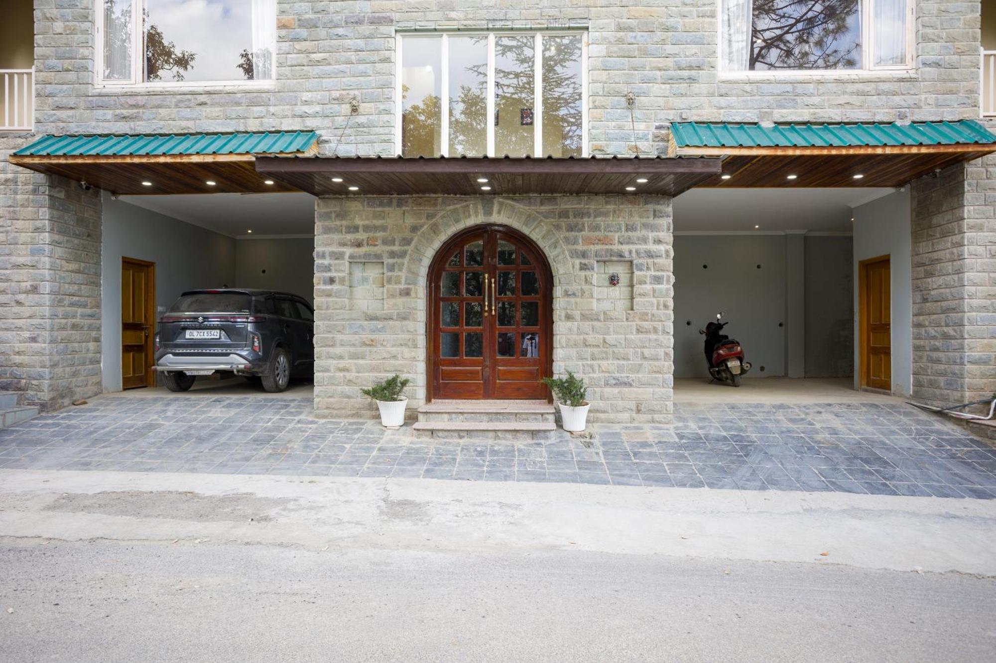 Alaya Luuma Luxury Hillside 5-bhk Amidst Pines With Garden, Balcony & Lounge