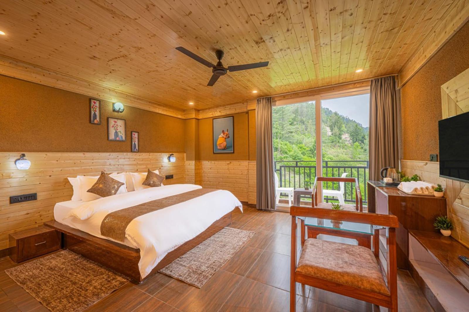 Hotel The Tranquil Valley I Price I Excellent Service I Prime Location With Free Parking Facilities I By Exotic Kufri