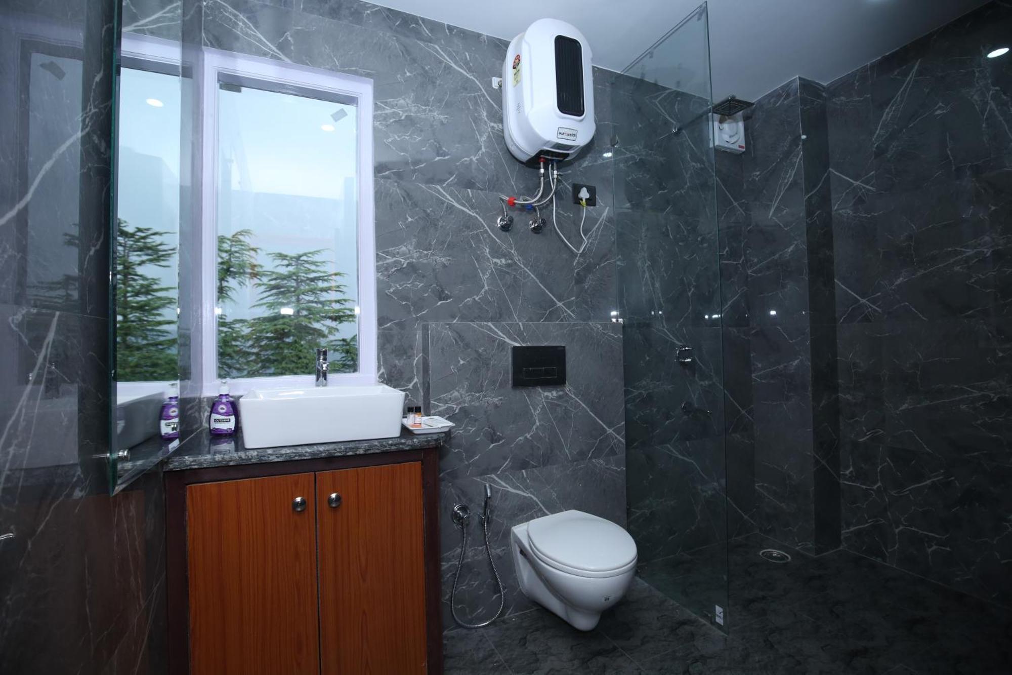 The White Mountain View Hotel Kufri