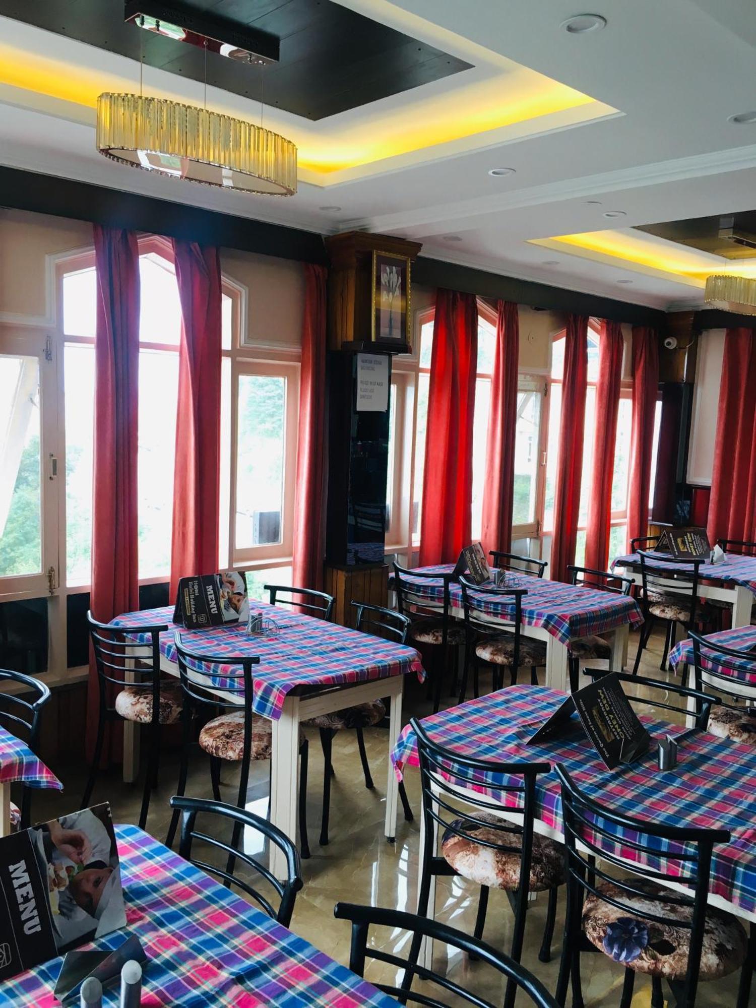Hotel Kufri Holiday Inn Hotel