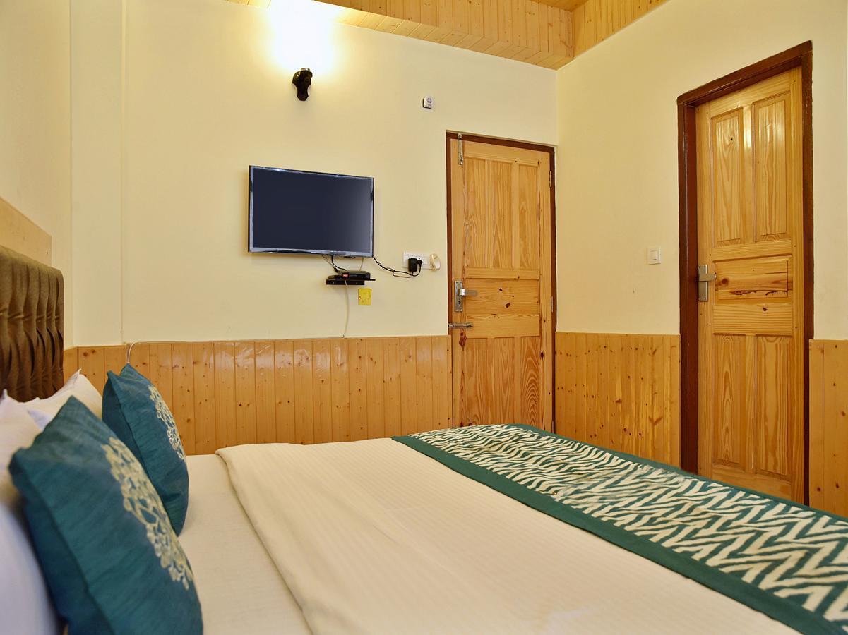 Hotel Oyo 10080 Ashray 3*
