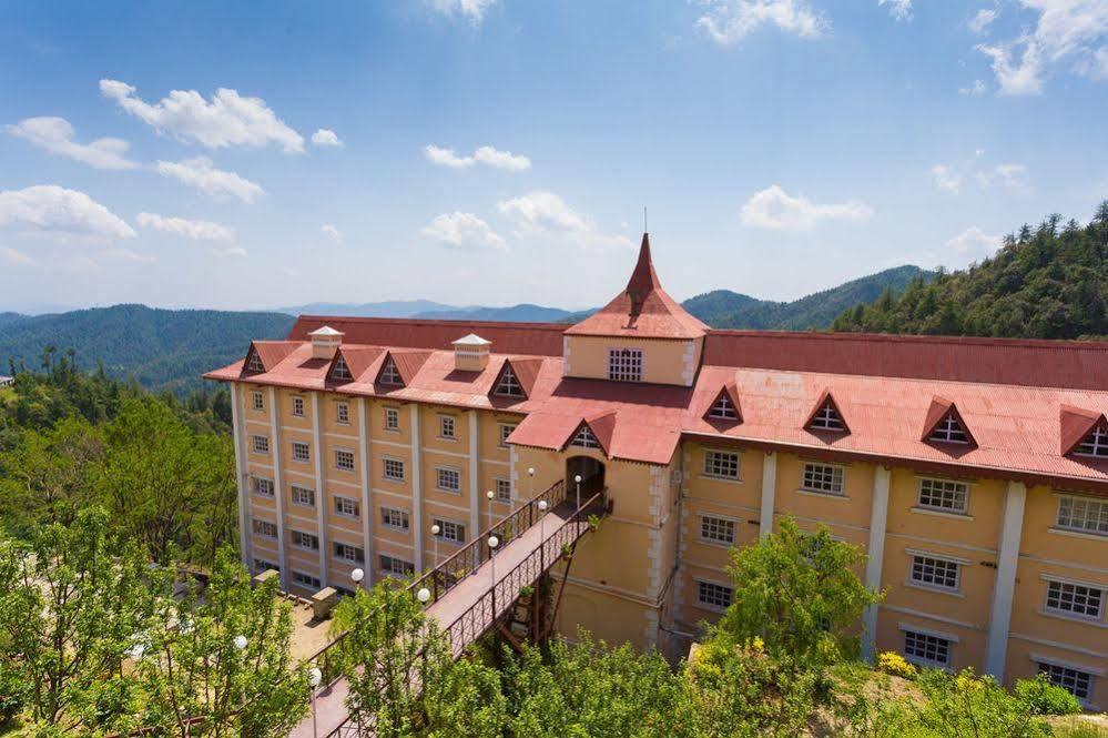 Toshali Royal View ,s H I M L A Resort Kufri