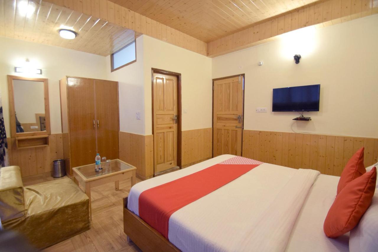Oyo 10080 Ashray Hotel Kufri